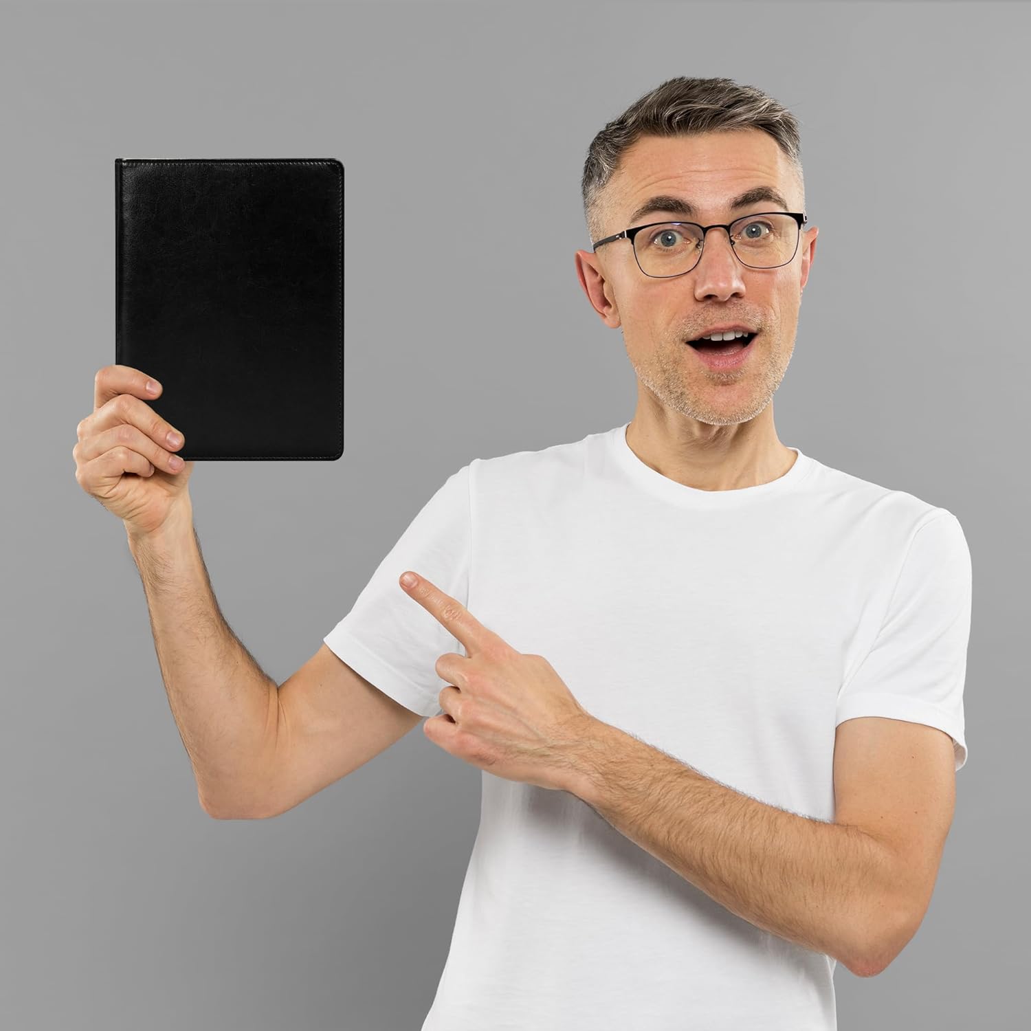 Professional A5 PU Leather Clipboard Padfolio - Professional Business Organizer with A5 Notepad Holder, Card and Pen Slots, Ideal for Corporate and Personal Use(Black) Visit the SUCCEWISHER Store